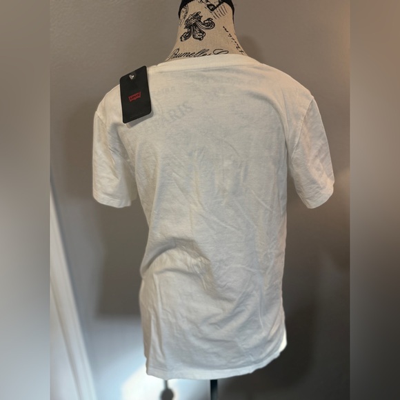 NWT Levi’s Women’s Graphic Logo Tee – White Floral - Picture 6 of 7